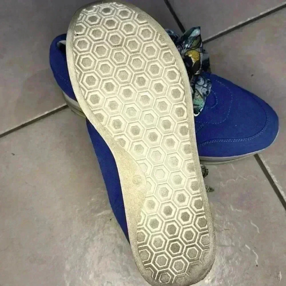 Girotti women’s sneaker blue EU 39/ US 8.5 - Picture 8 of 8